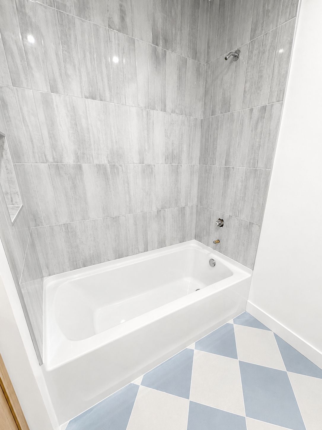 bathroom remodel near me Nolensville Tennessee licensed contractor